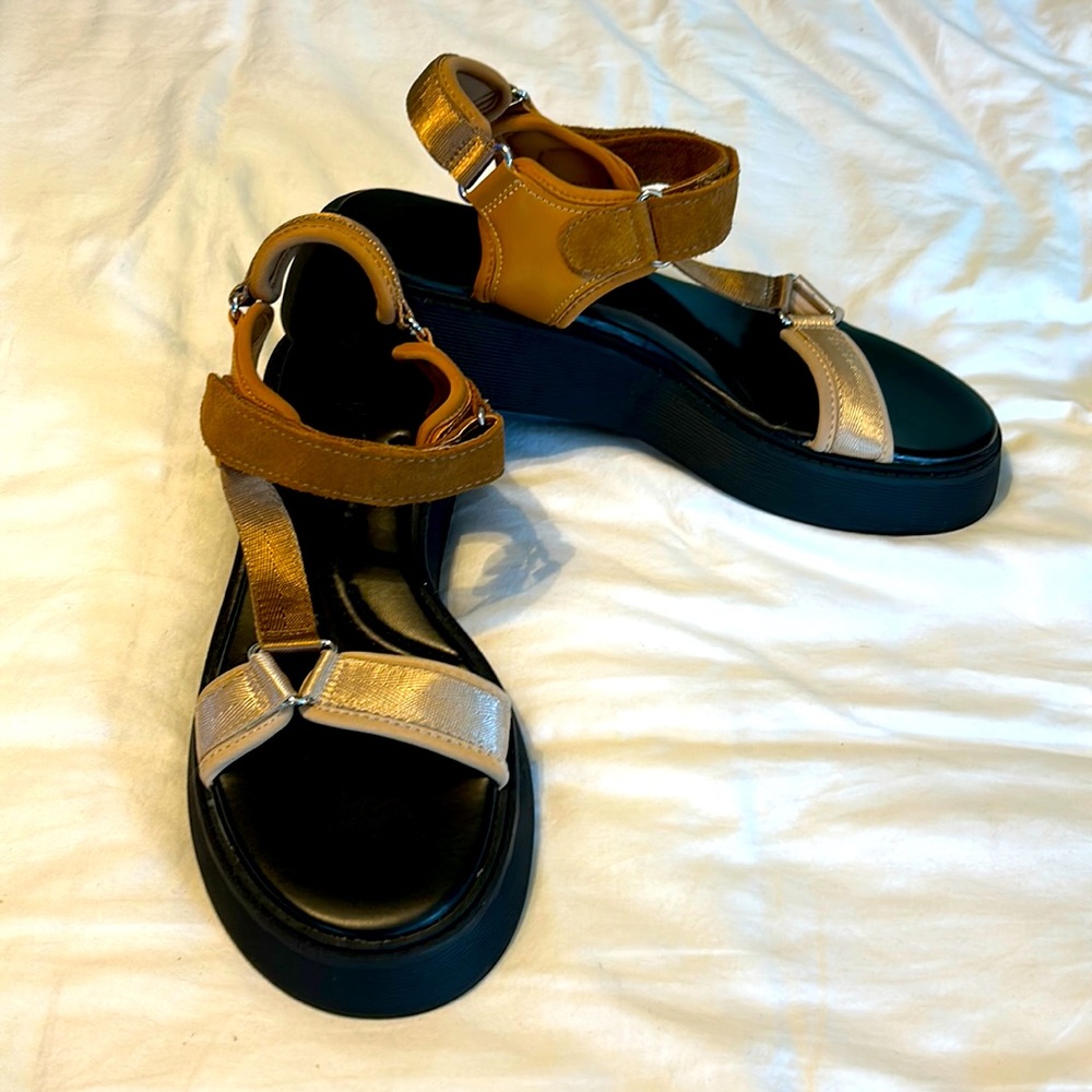 Zara Two-Tone Tan and Metallic Gold Dad Sandals